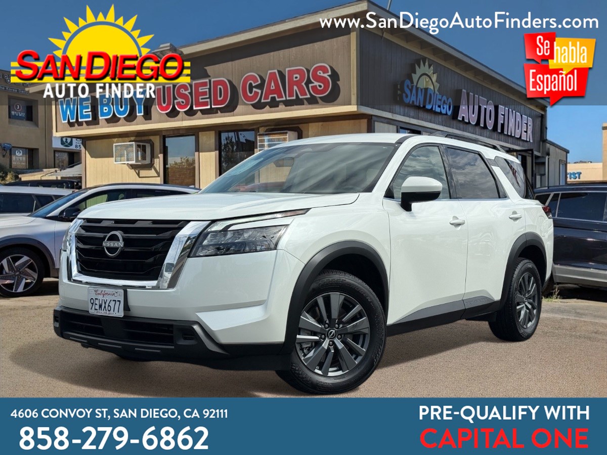 2023 Nissan Pathfinder SV