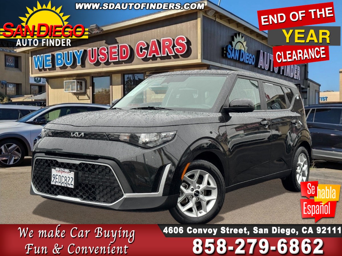 2023 Kia Soul LX's photo