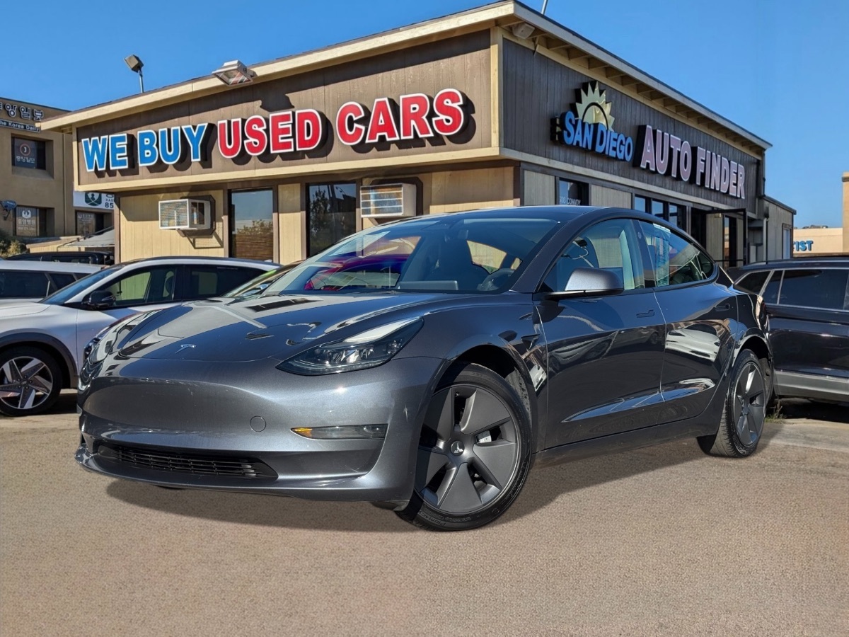 2023 Tesla Model 3 Base's photo