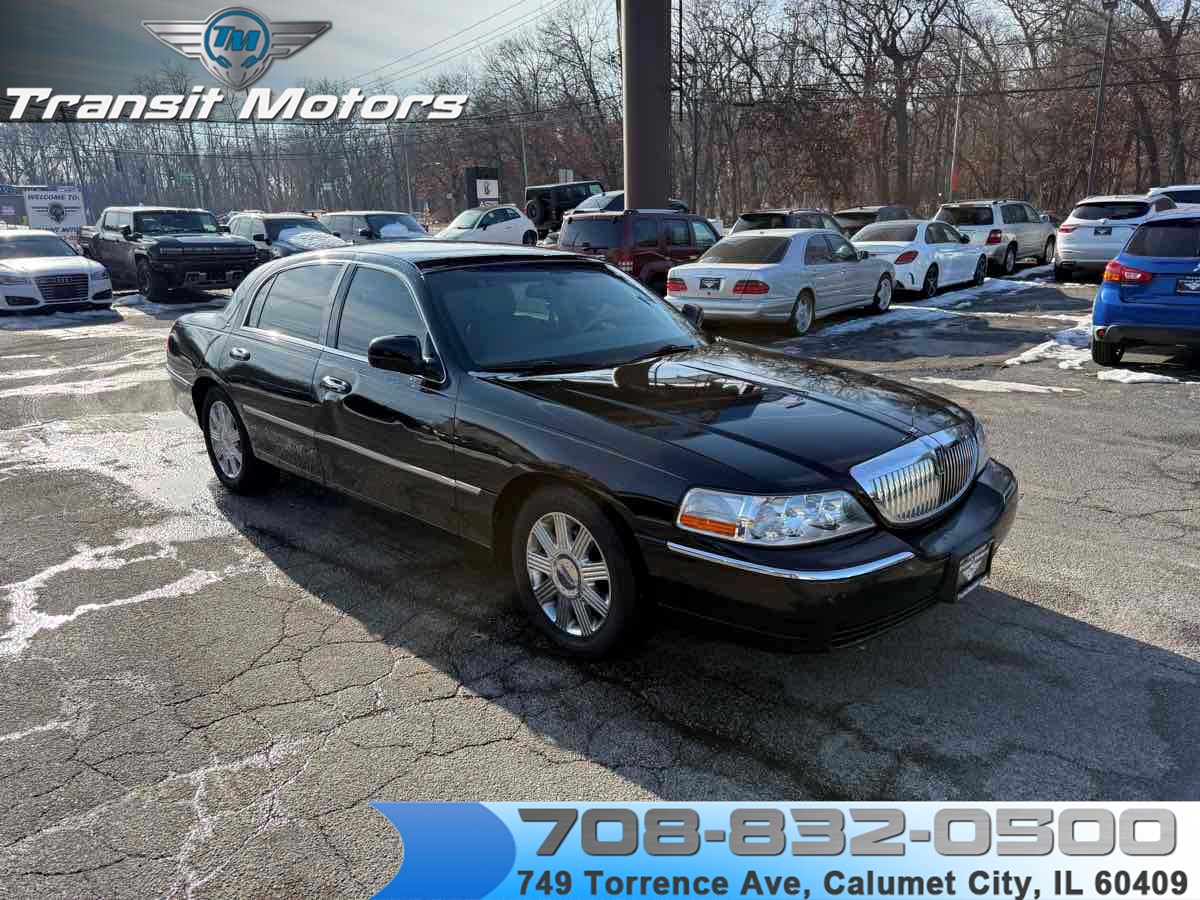 2004 Lincoln Town Car Ultimate's photo