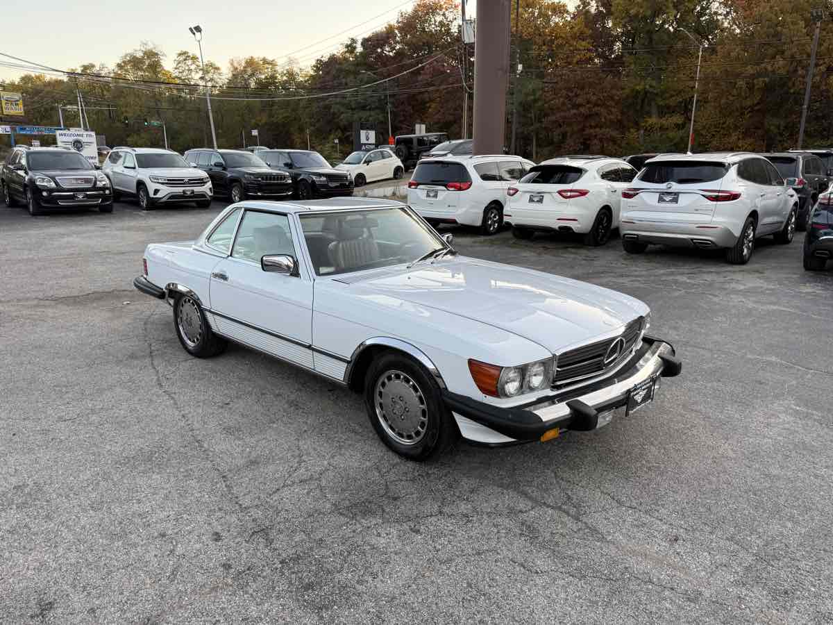 1989 Mercedes-Benz 560's photo