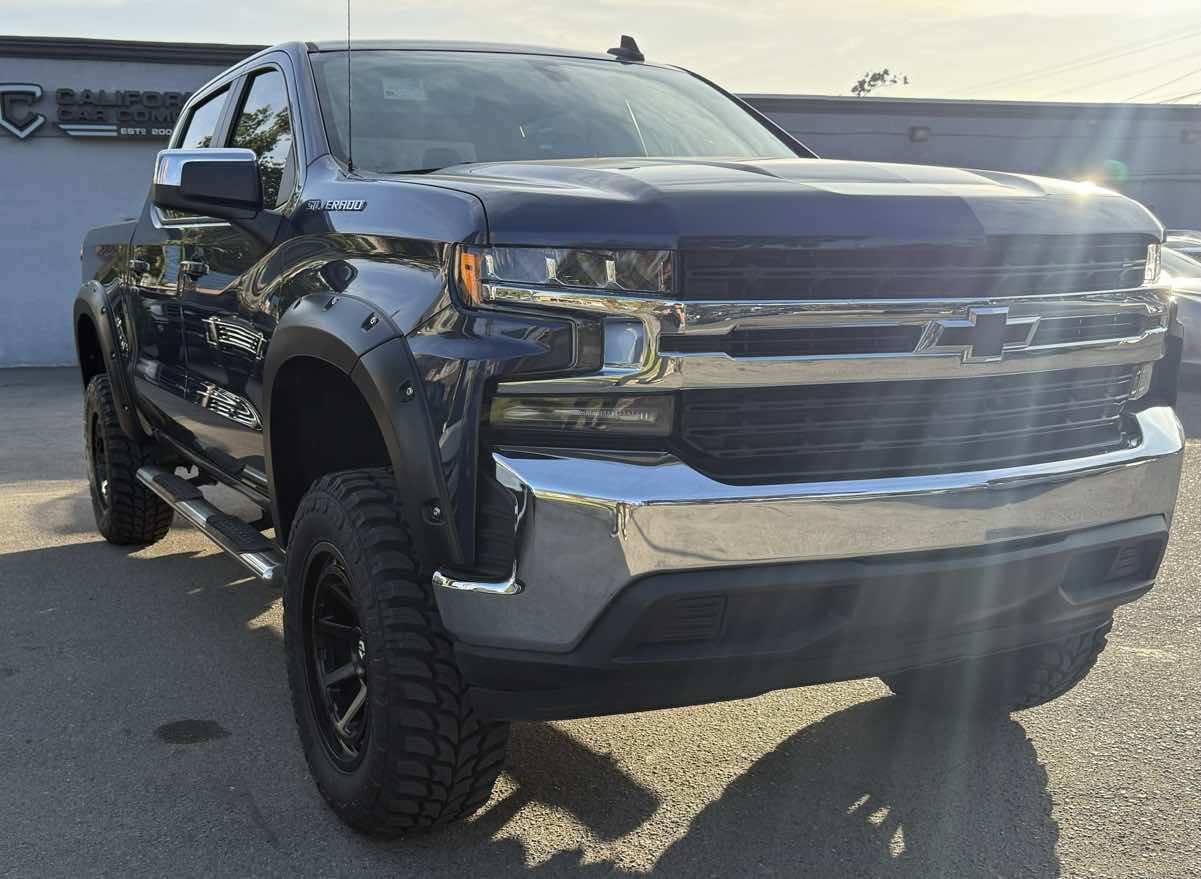 2019 Chevrolet Silverado 1500 LT's photo