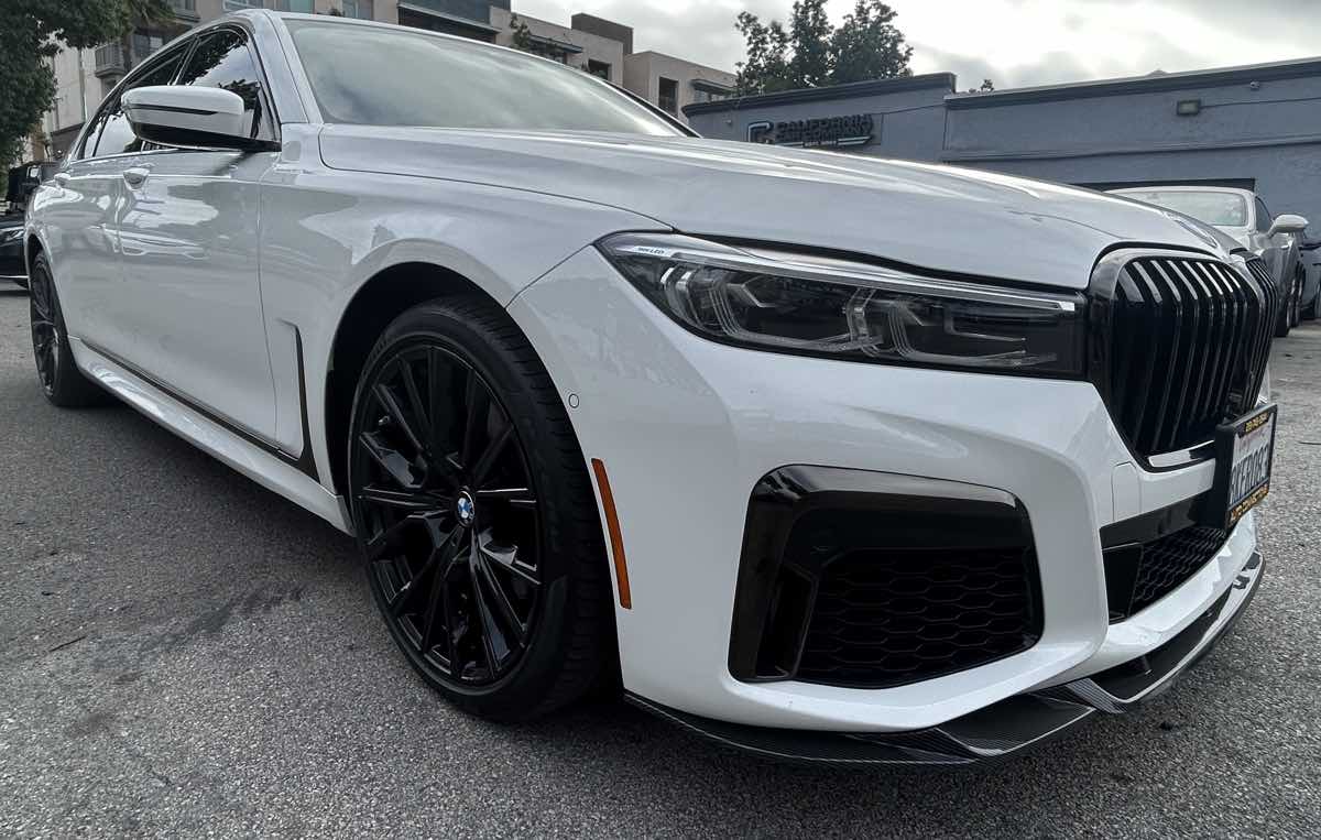 2020 BMW 7 Series 740i's photo