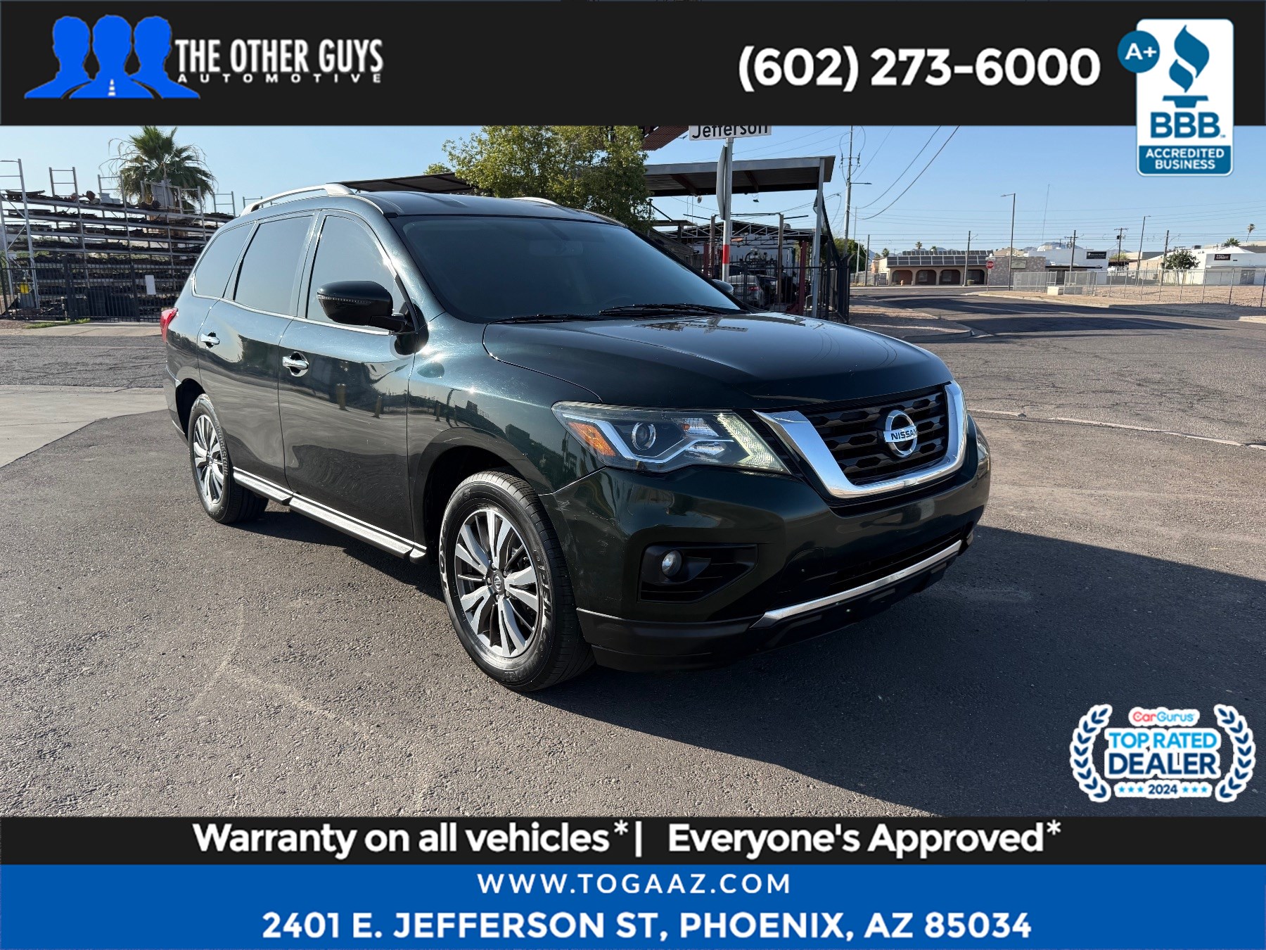 2019 Nissan Pathfinder SV's photo