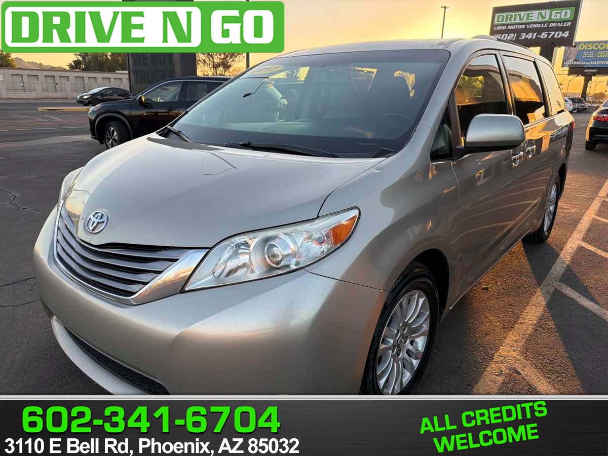 2017 Toyota Sienna XLE