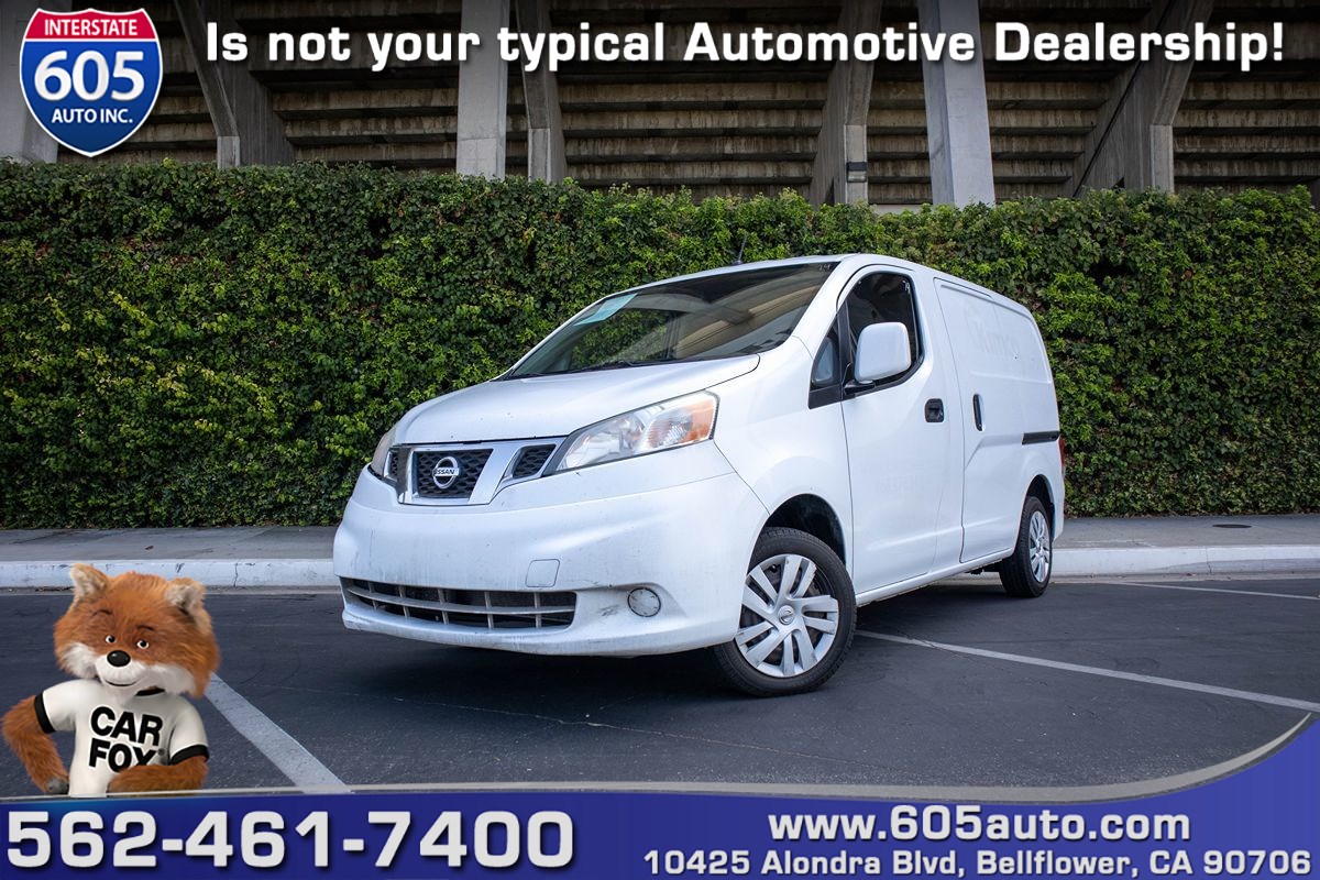 2015 Nissan NV200 SV's photo