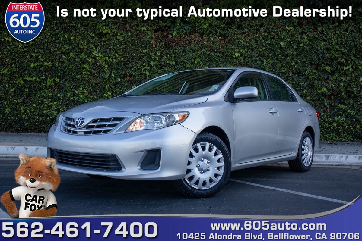 2013 Toyota Corolla LE's photo