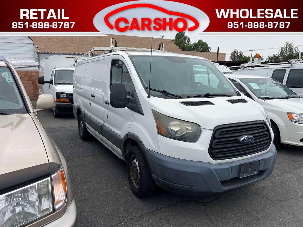 2015 Ford Transit Base's photo