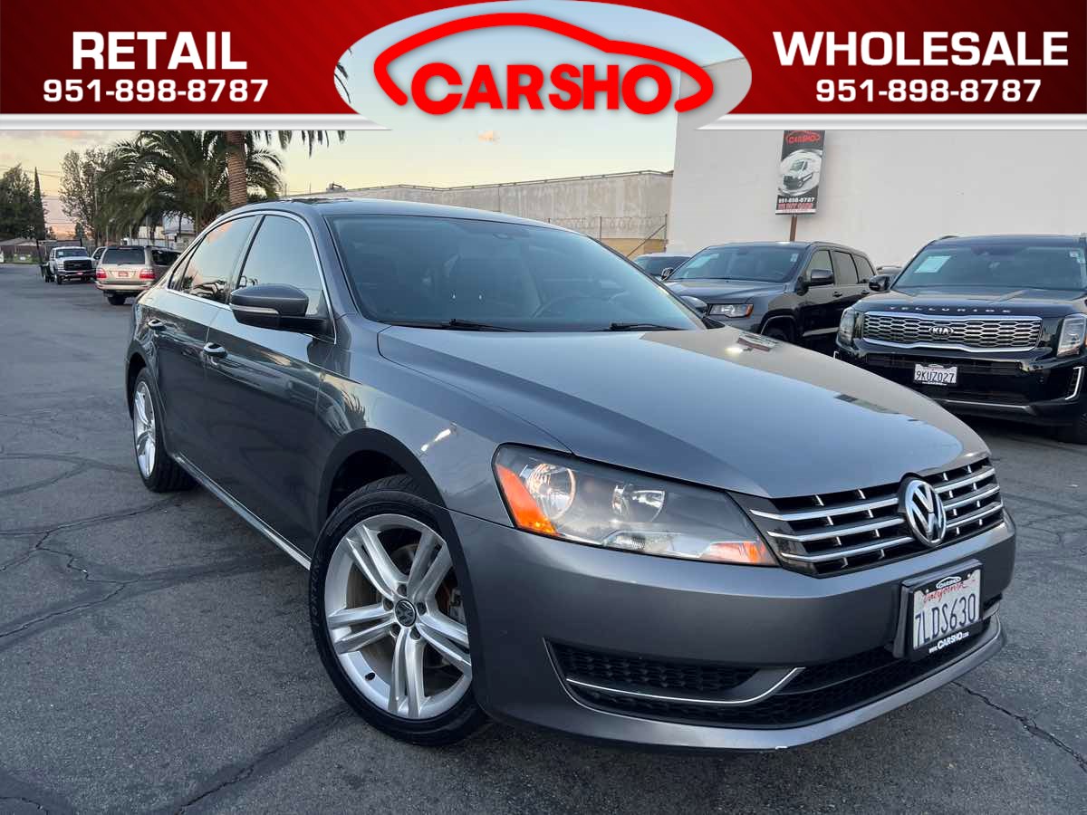 2015 Volkswagen Passat SE's photo