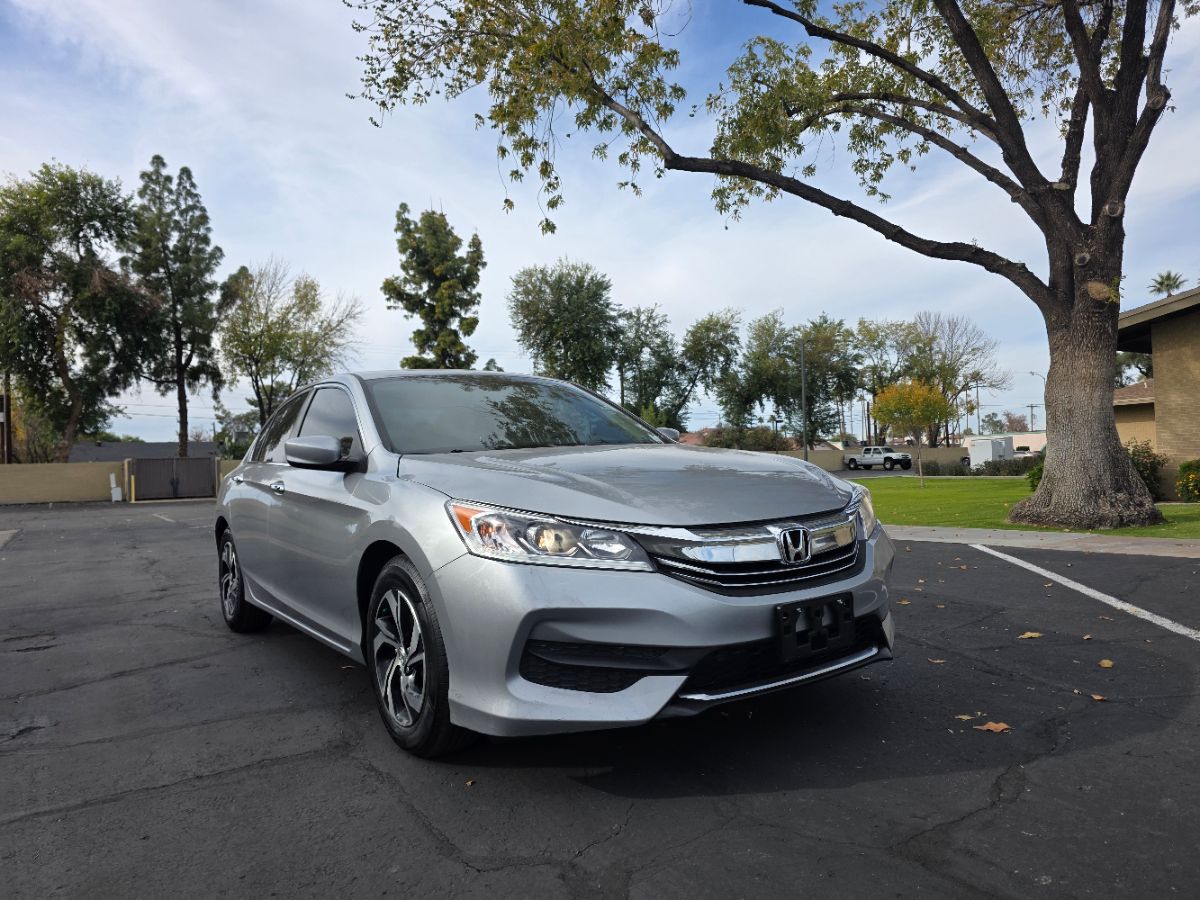 2016 Honda Accord LX's photo