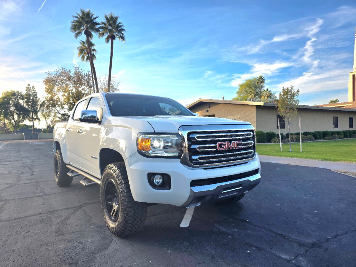 2016 GMC Canyon SLT's photo