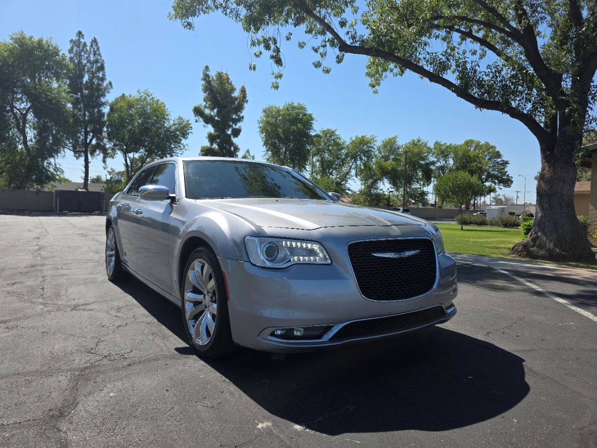 2018 Chrysler 300