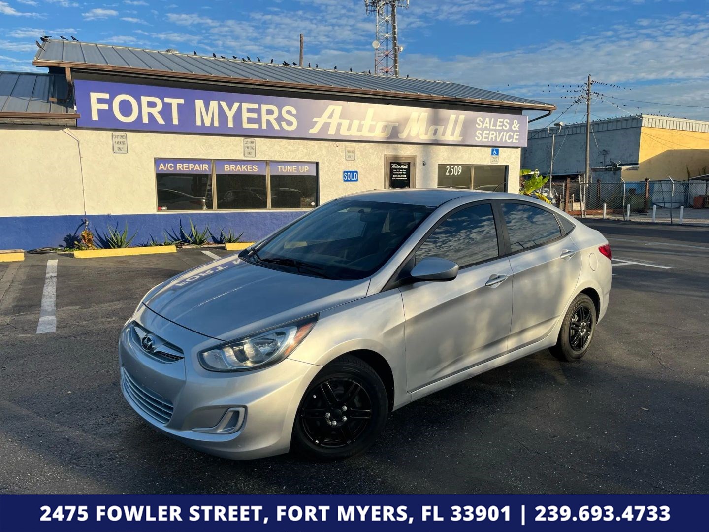 2013 Hyundai Accent GLS's photo