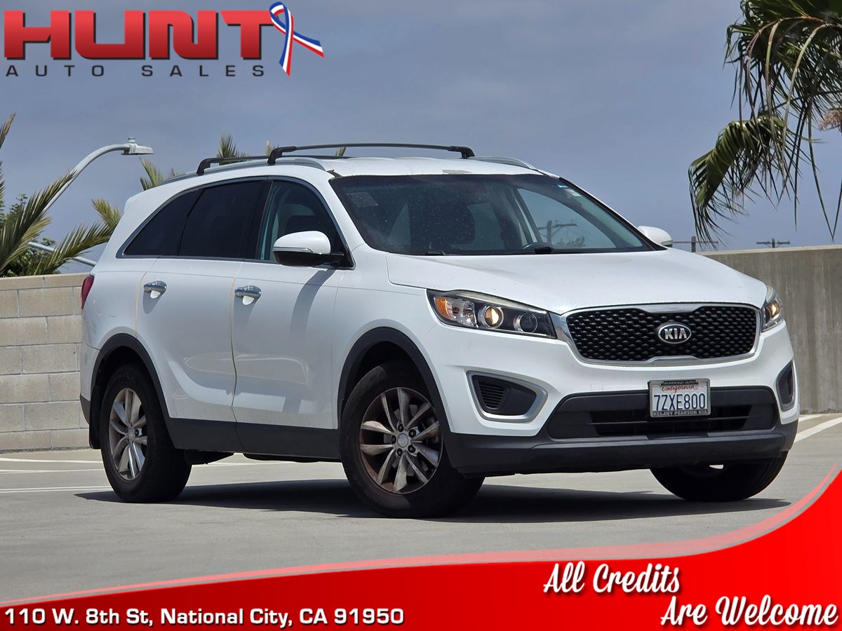 2017 Kia Sorento LX's photo