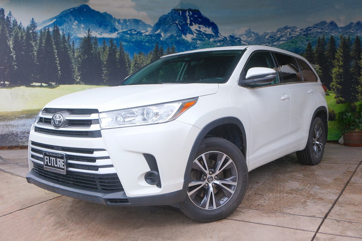 2017 Toyota Highlander LE