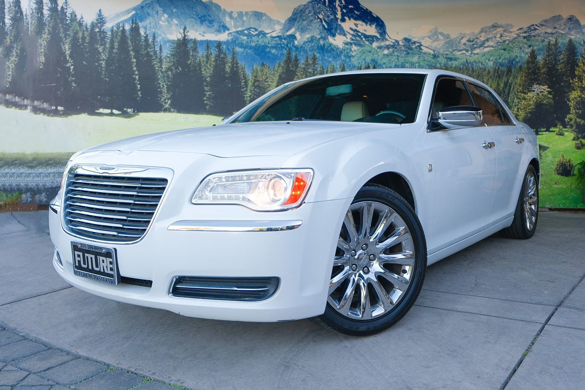 2013 Chrysler 300 Motown