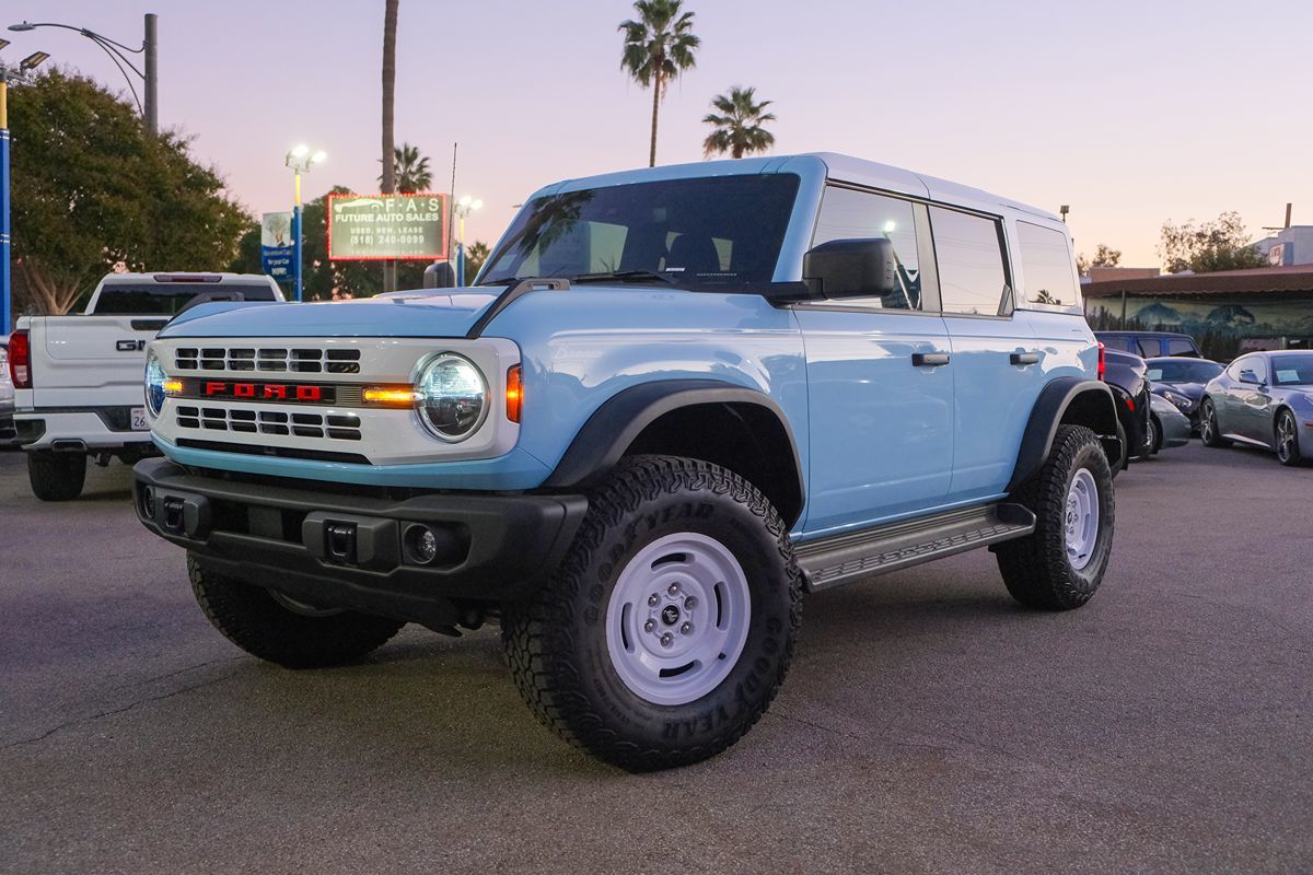 2025 Ford Bronco 4-Door Heritage Editon's photo