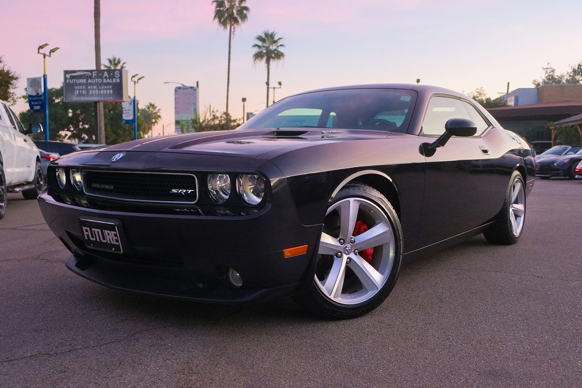 2009 Dodge Challenger SRT8's photo