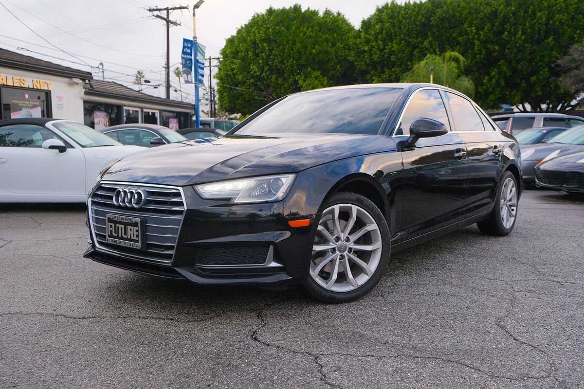 2019 Audi A4 Premium's photo