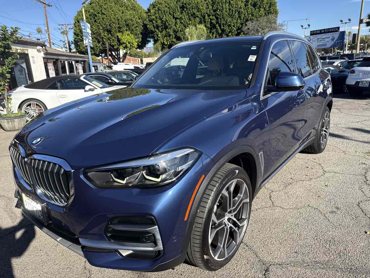 2022 BMW X5 40i's photo