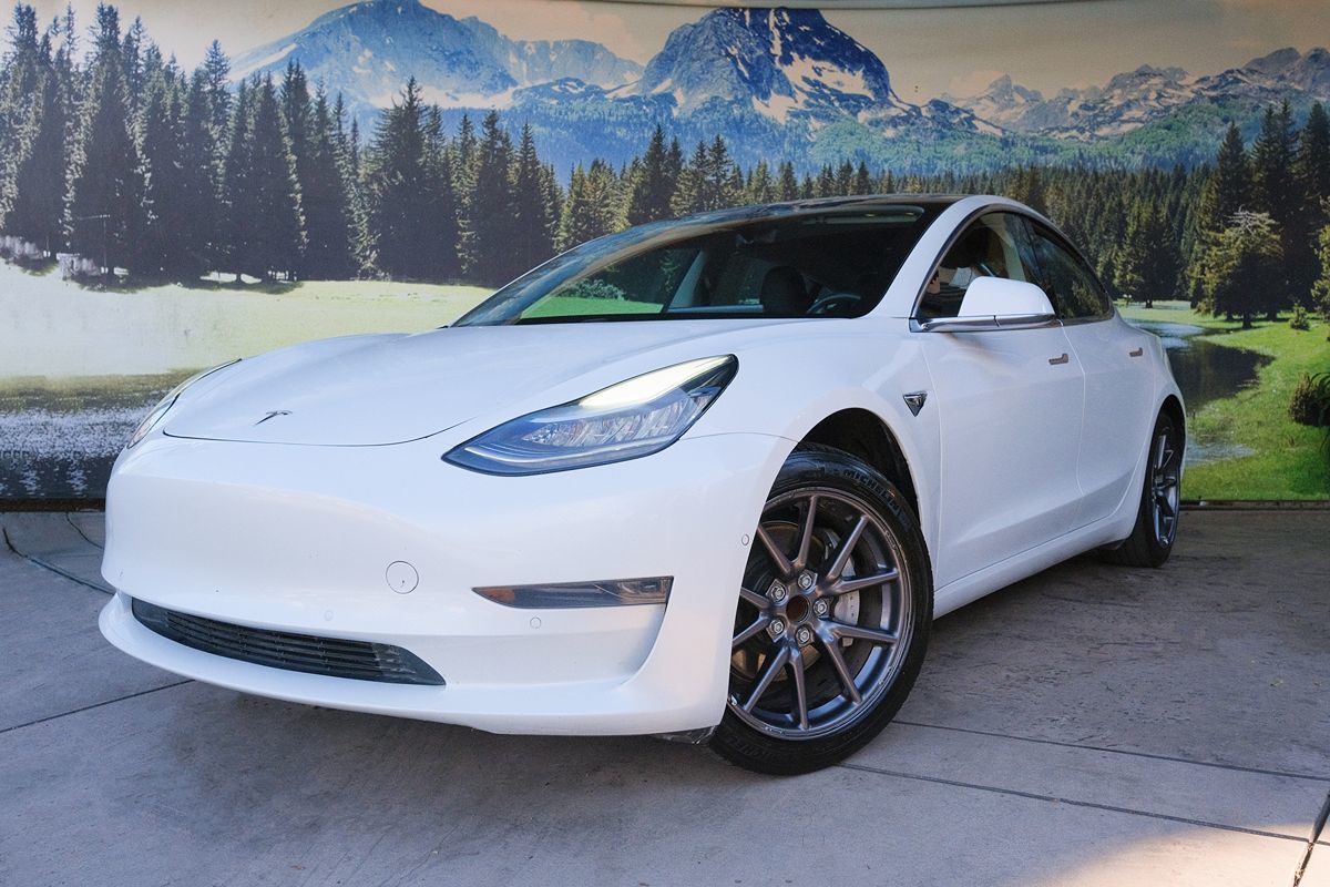 2020 Tesla Model 3 Base