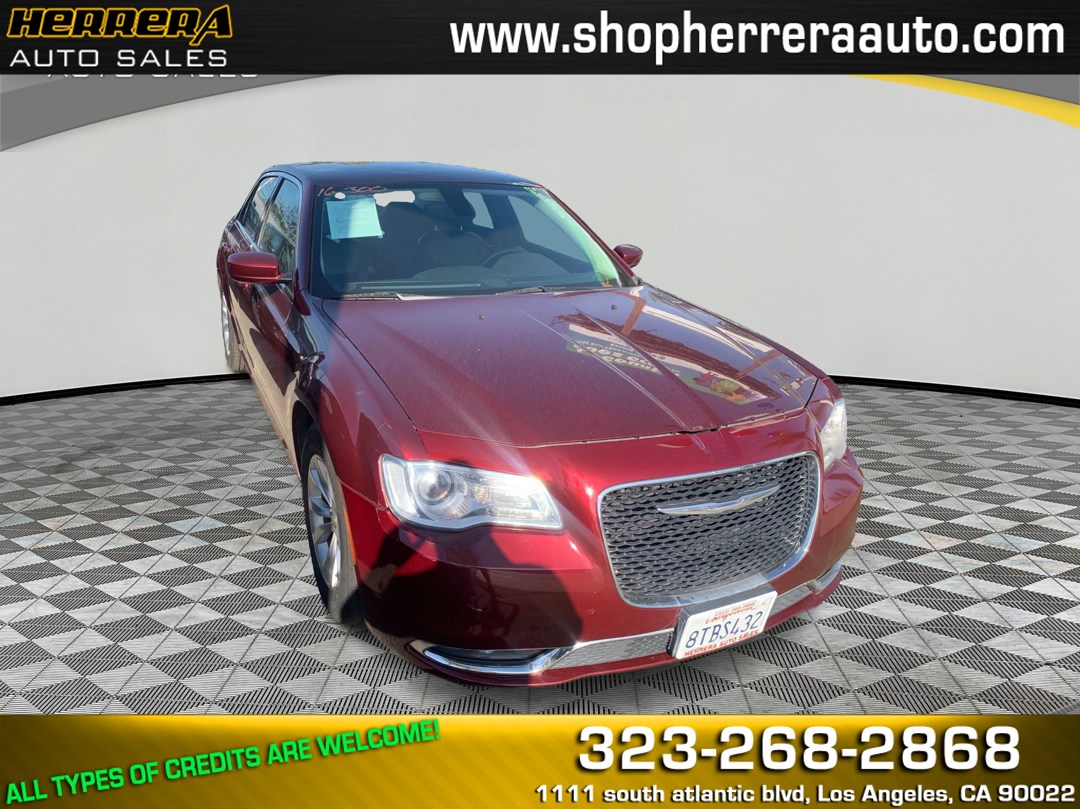2016 Chrysler 300 Limited's photo
