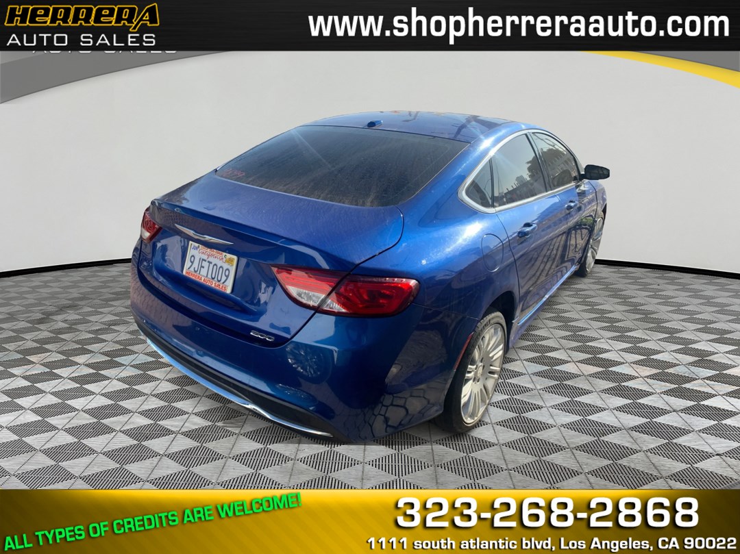 2015 Chrysler 200 Limited's photo