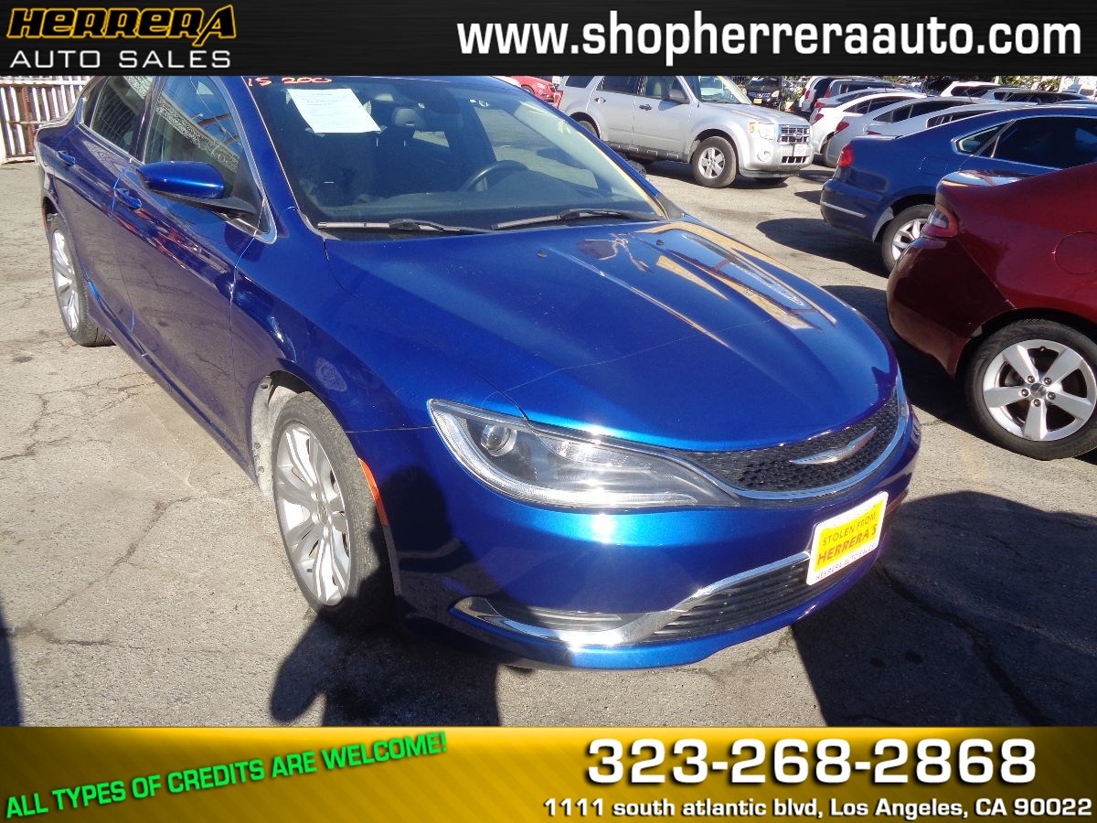 2015 Chrysler 200 Limited's photo