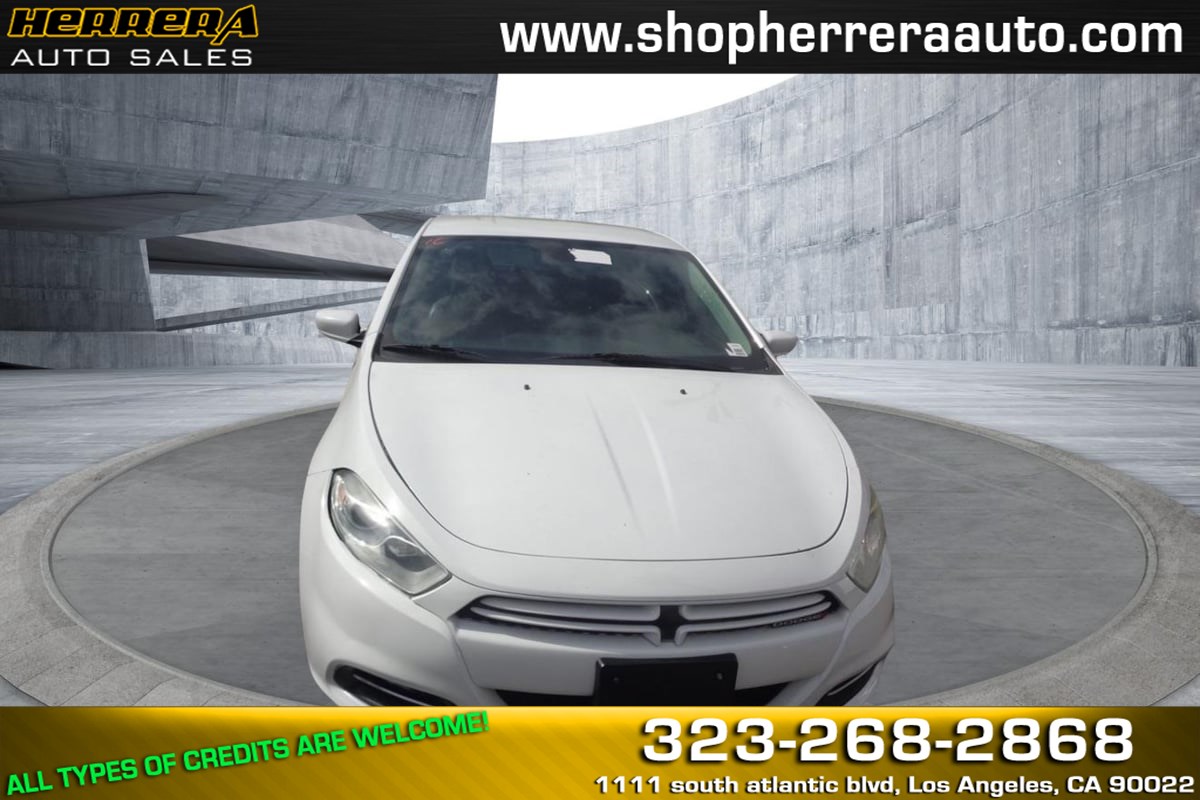 2016 Dodge Dart SE's photo