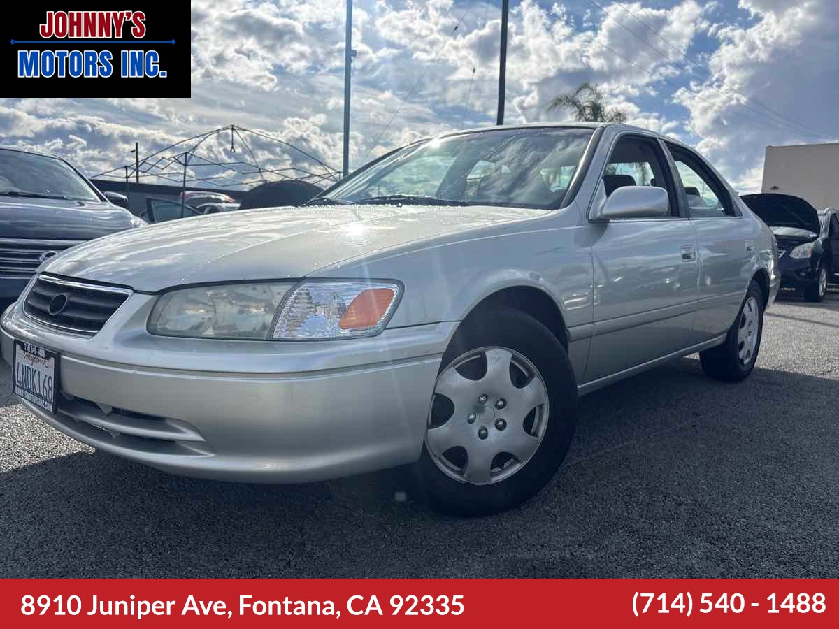 2000 Toyota Camry LE's photo