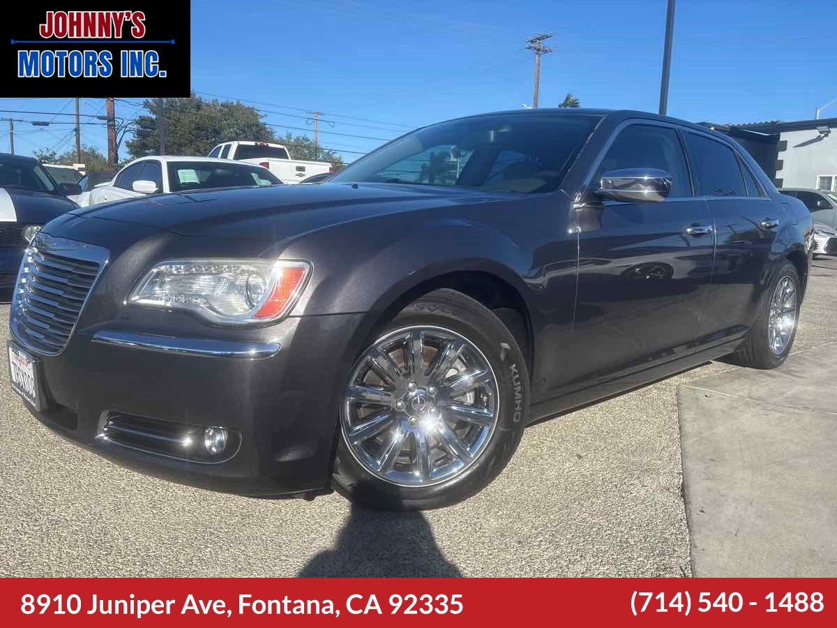 2014 Chrysler 300 C's photo