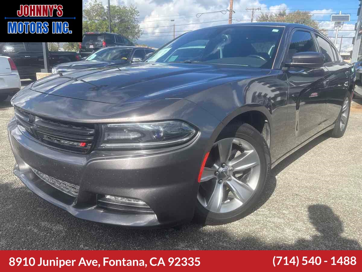 2015 Dodge Charger SXT's photo