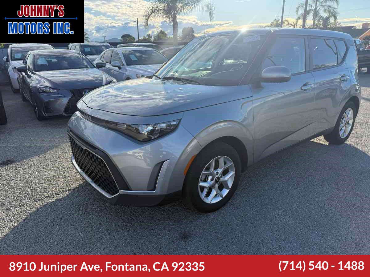 2024 Kia Soul LX's photo