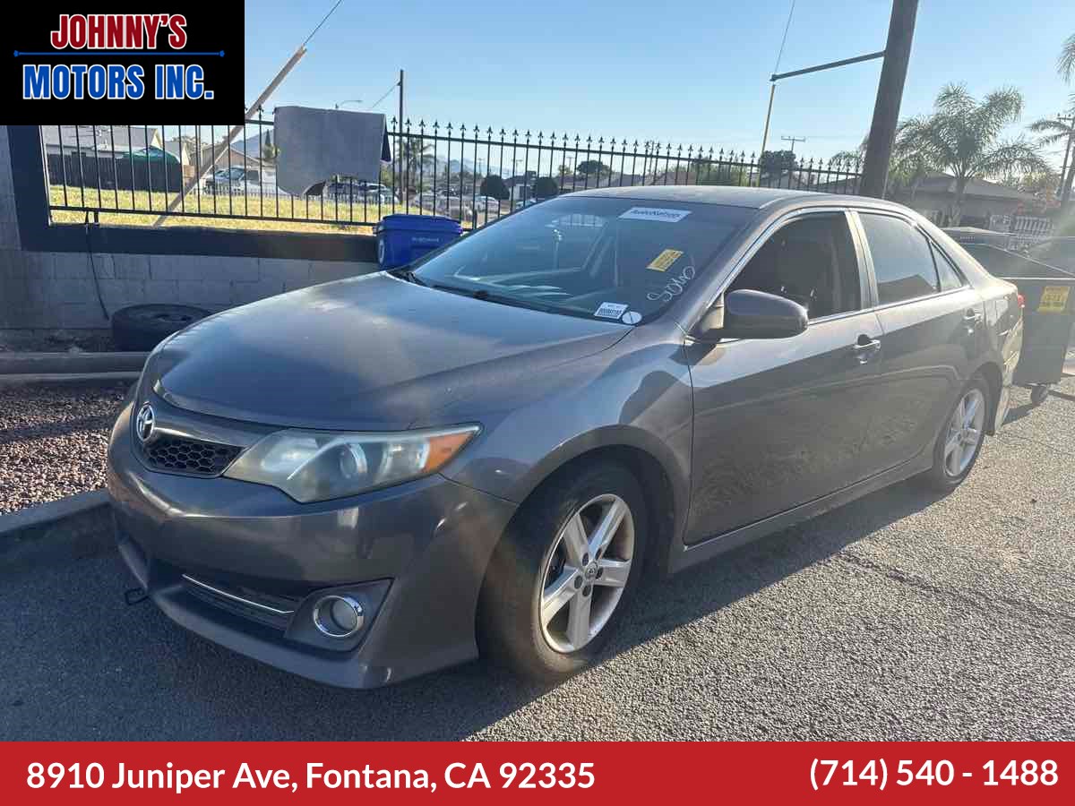 2014 Toyota Camry SE