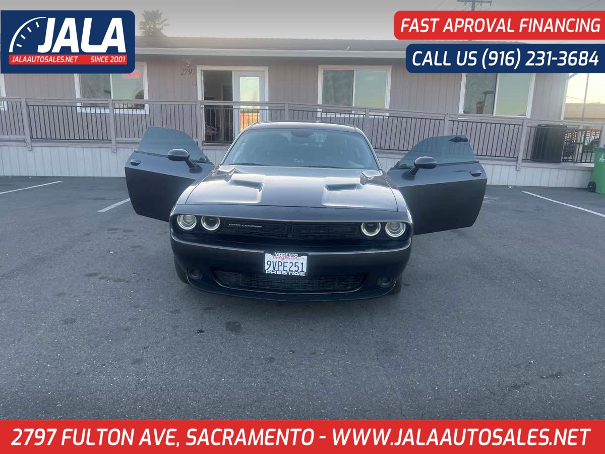 2016 Dodge Challenger SXT