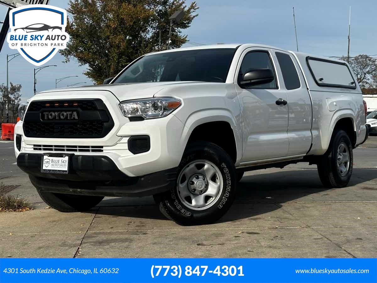 2023 Toyota Tacoma SR's photo