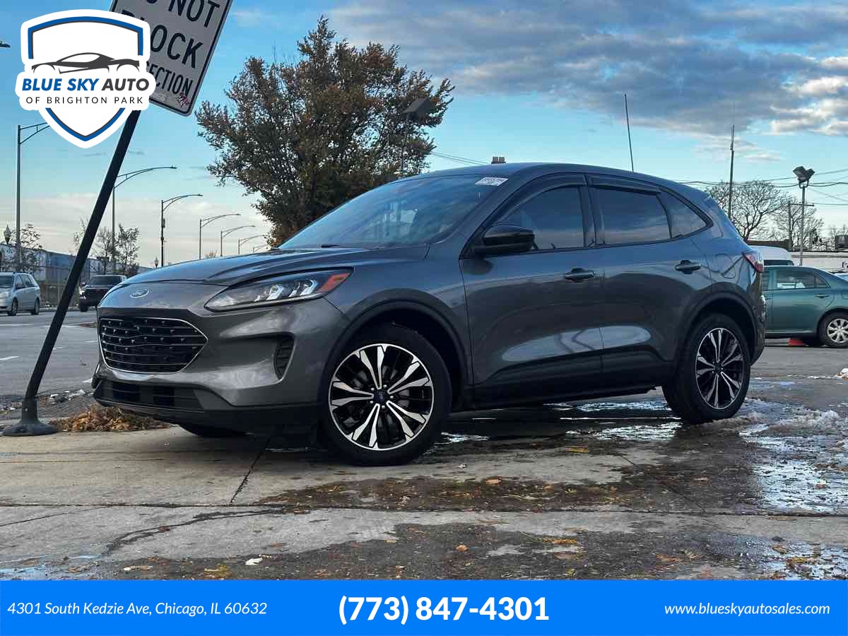 2022 Ford Escape SE's photo