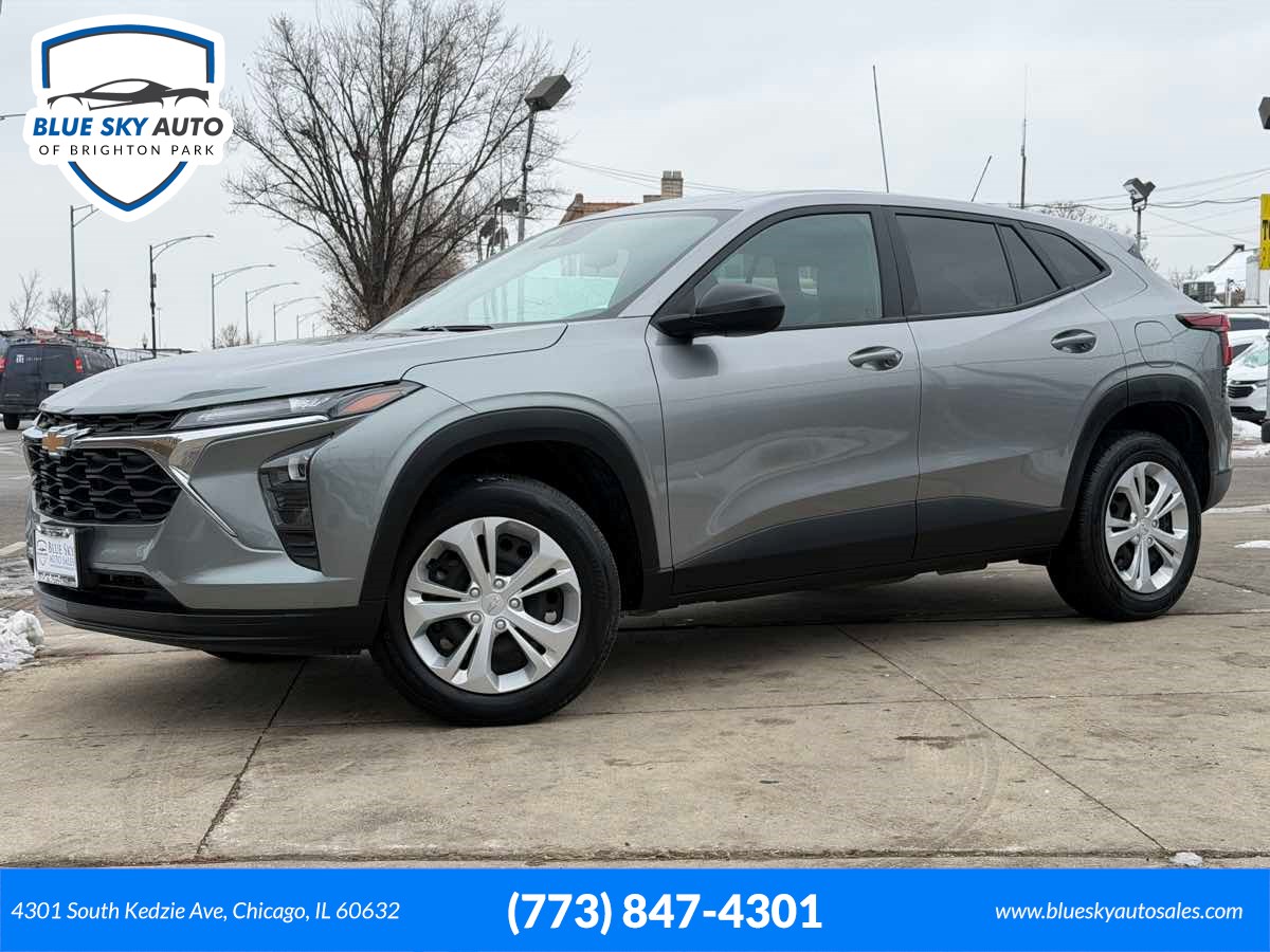 2024 Chevrolet Trax LS's photo