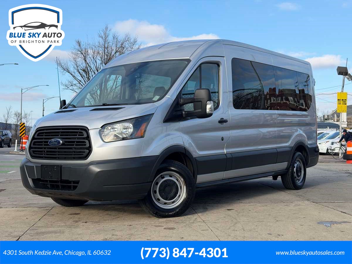 2015 Ford Transit XL's photo