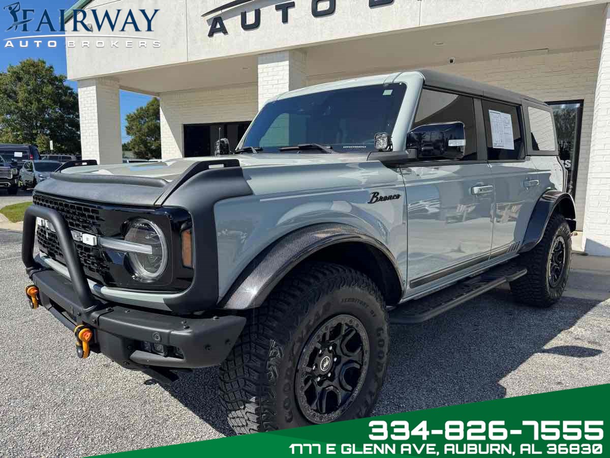 2021 Ford Bronco 4-Door First Edition's photo