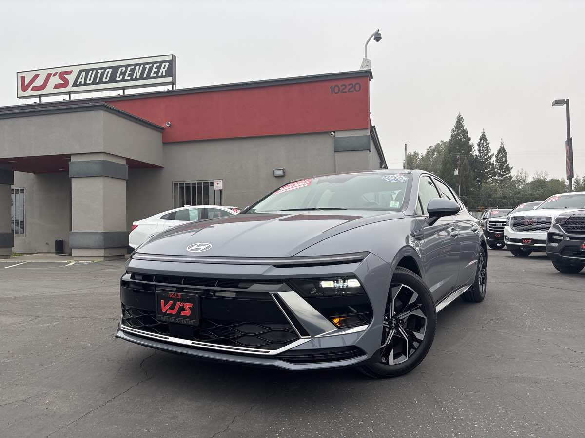 2024 Hyundai Sonata SEL's photo