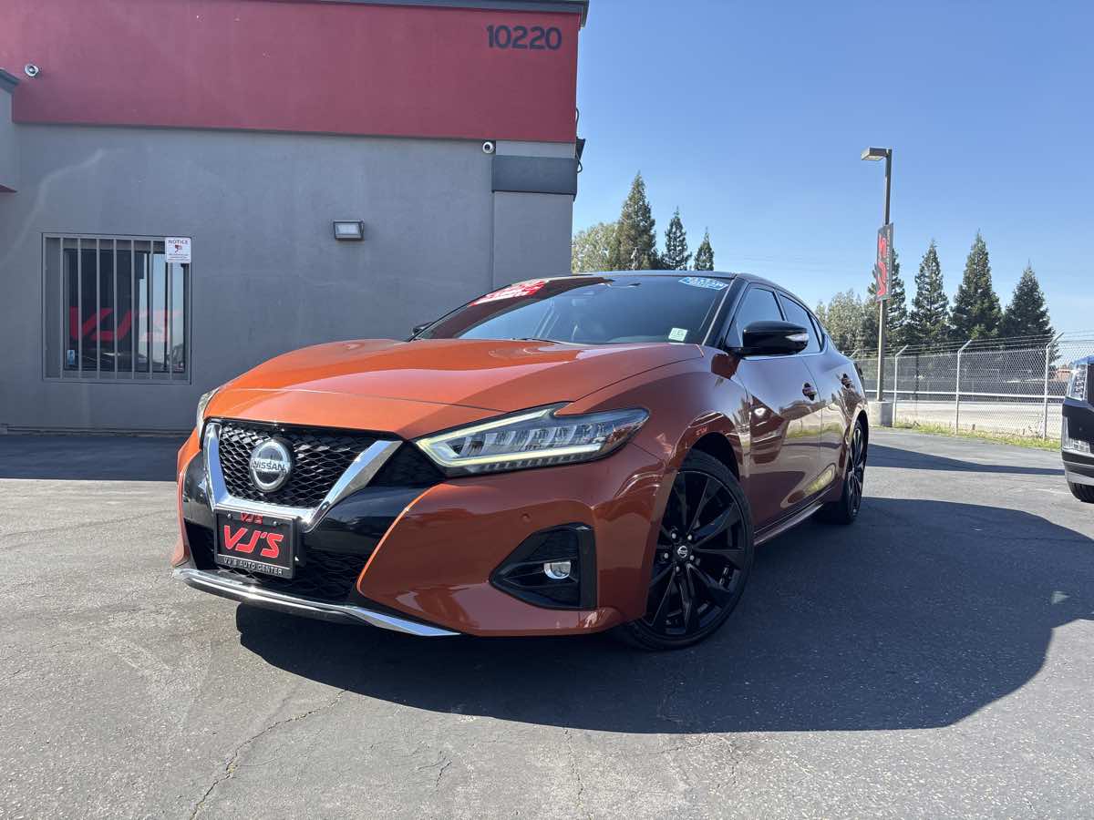 2020 Nissan Maxima SR