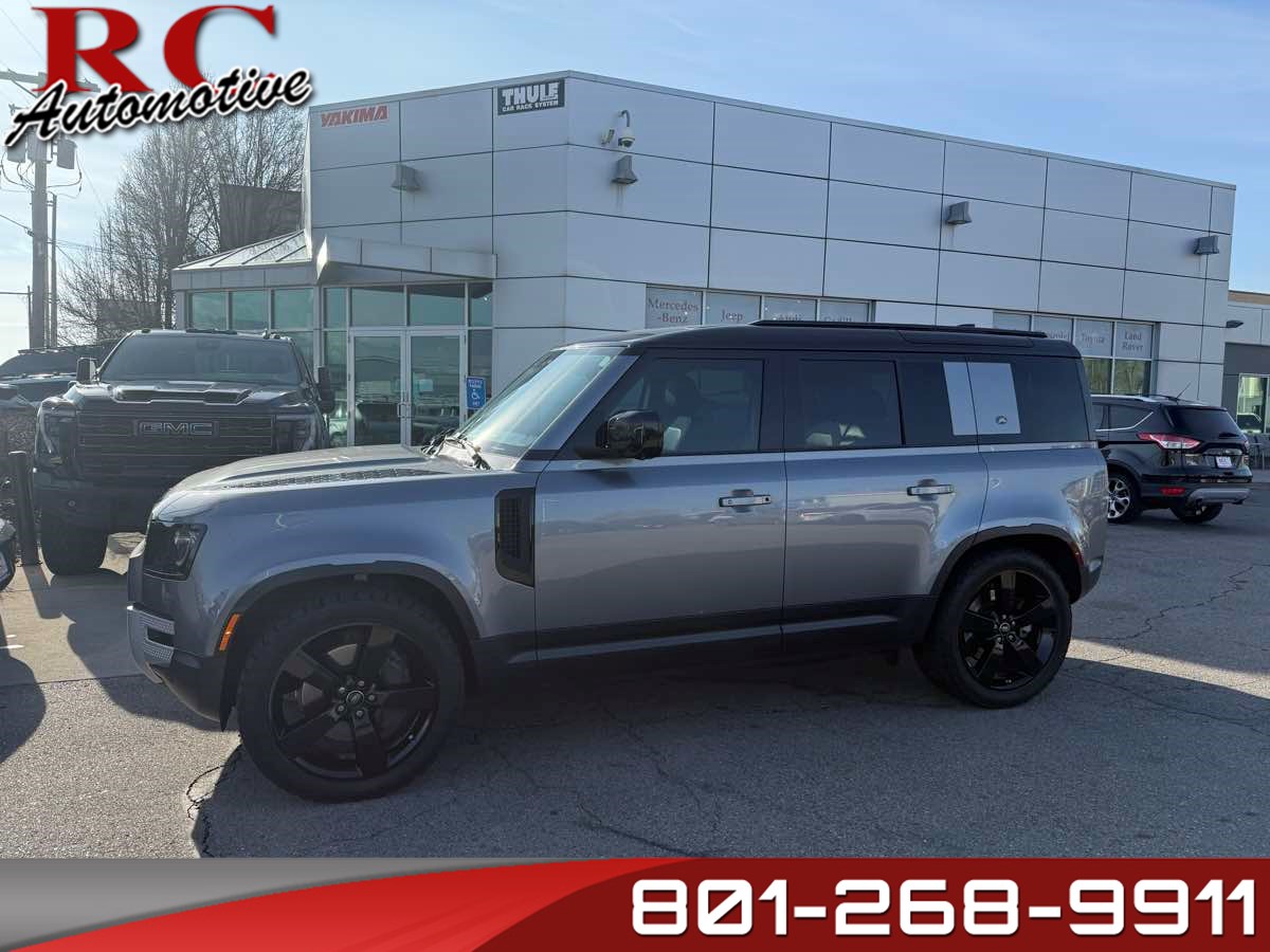 2021 Land Rover Defender SE's photo