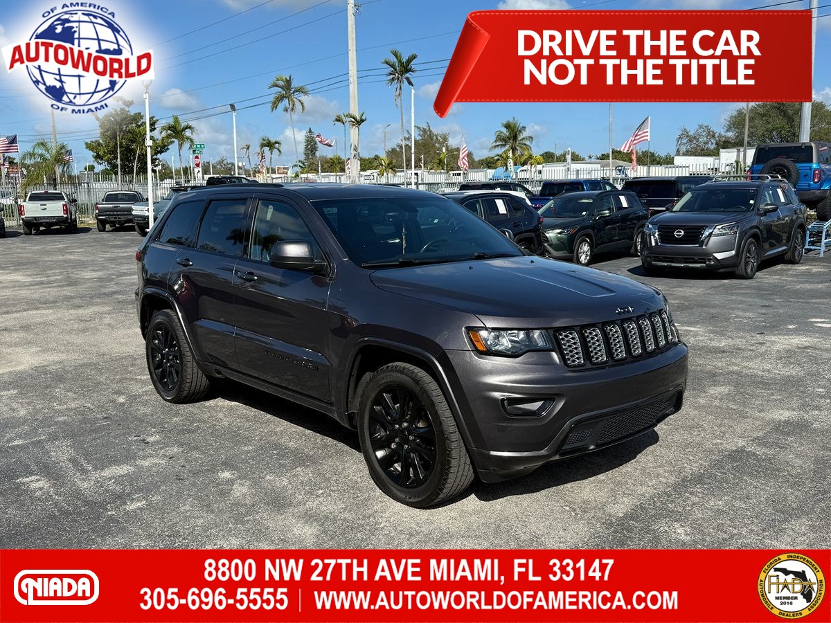 2017 Jeep Grand Cherokee Altitude's photo