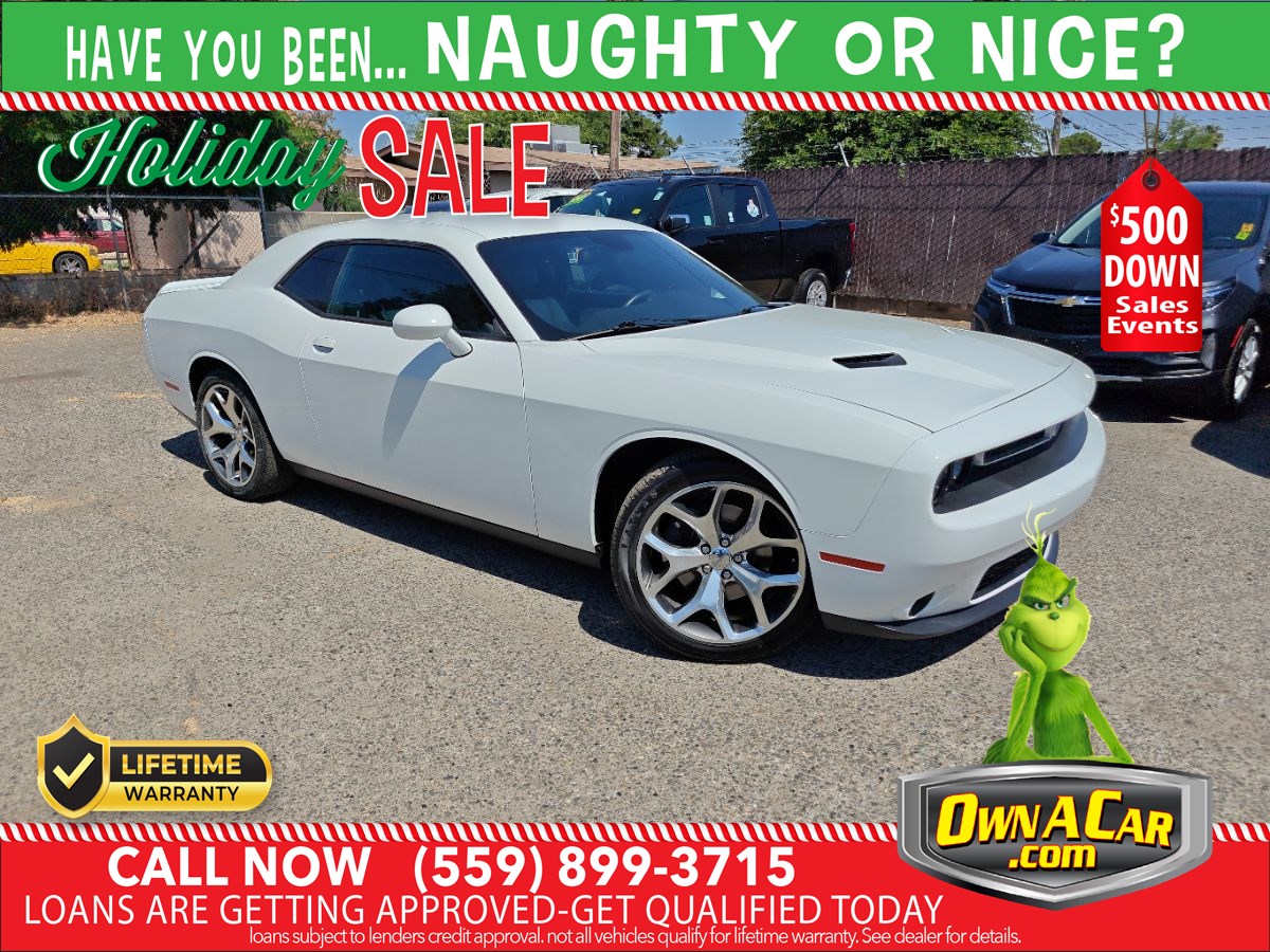 2016 Dodge Challenger SXT's photo