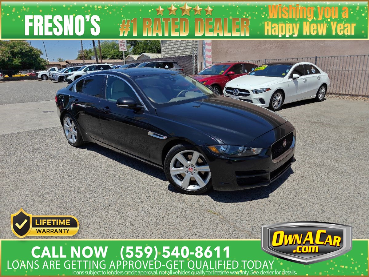 2018 Jaguar XE Premium's photo