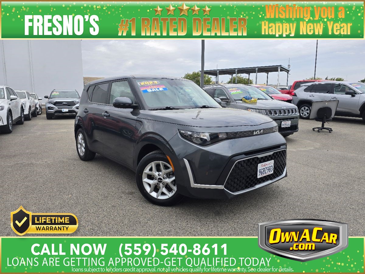 2023 Kia Soul LX's photo