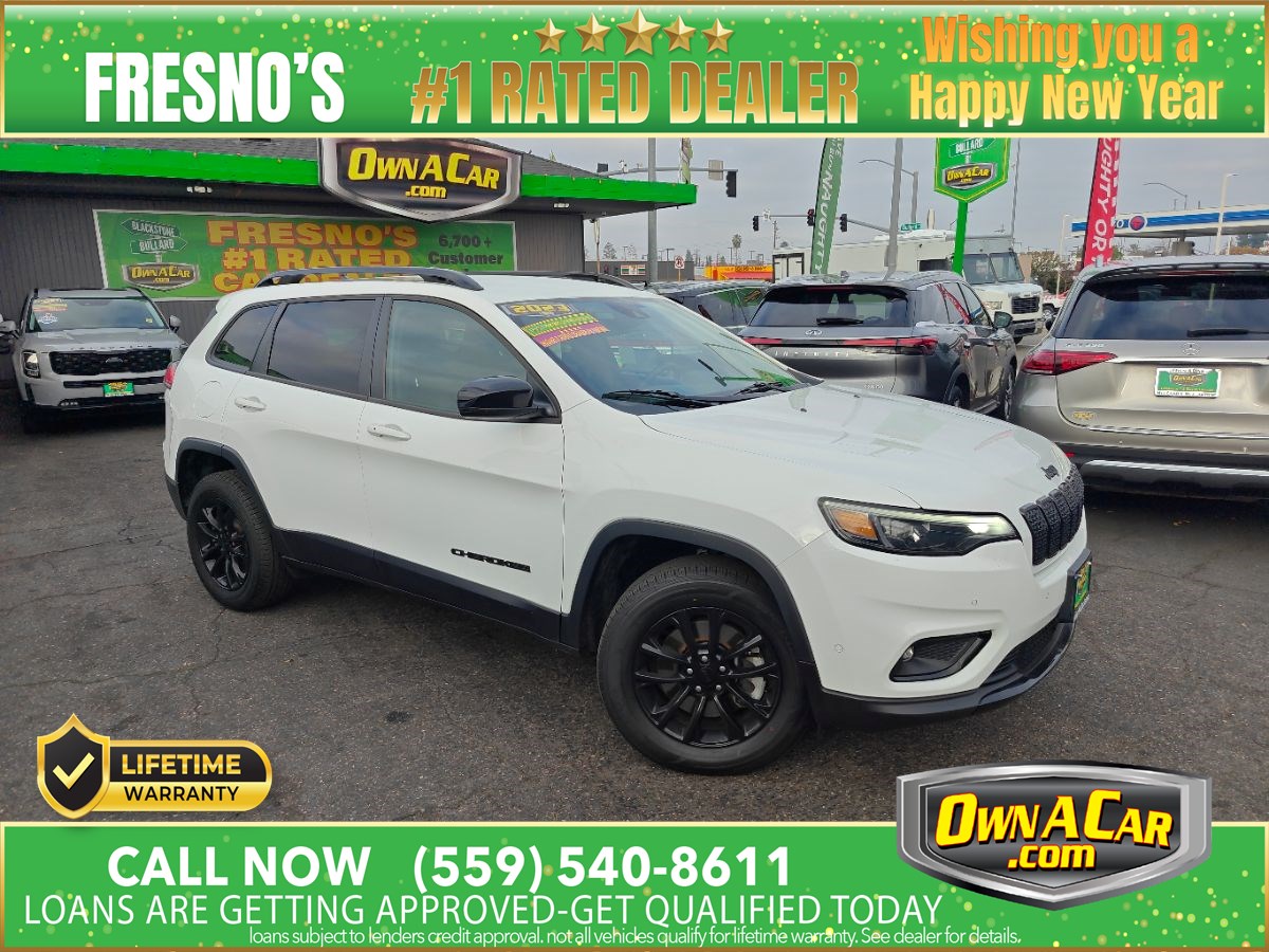 2023 Jeep Cherokee Altitude Lux's photo