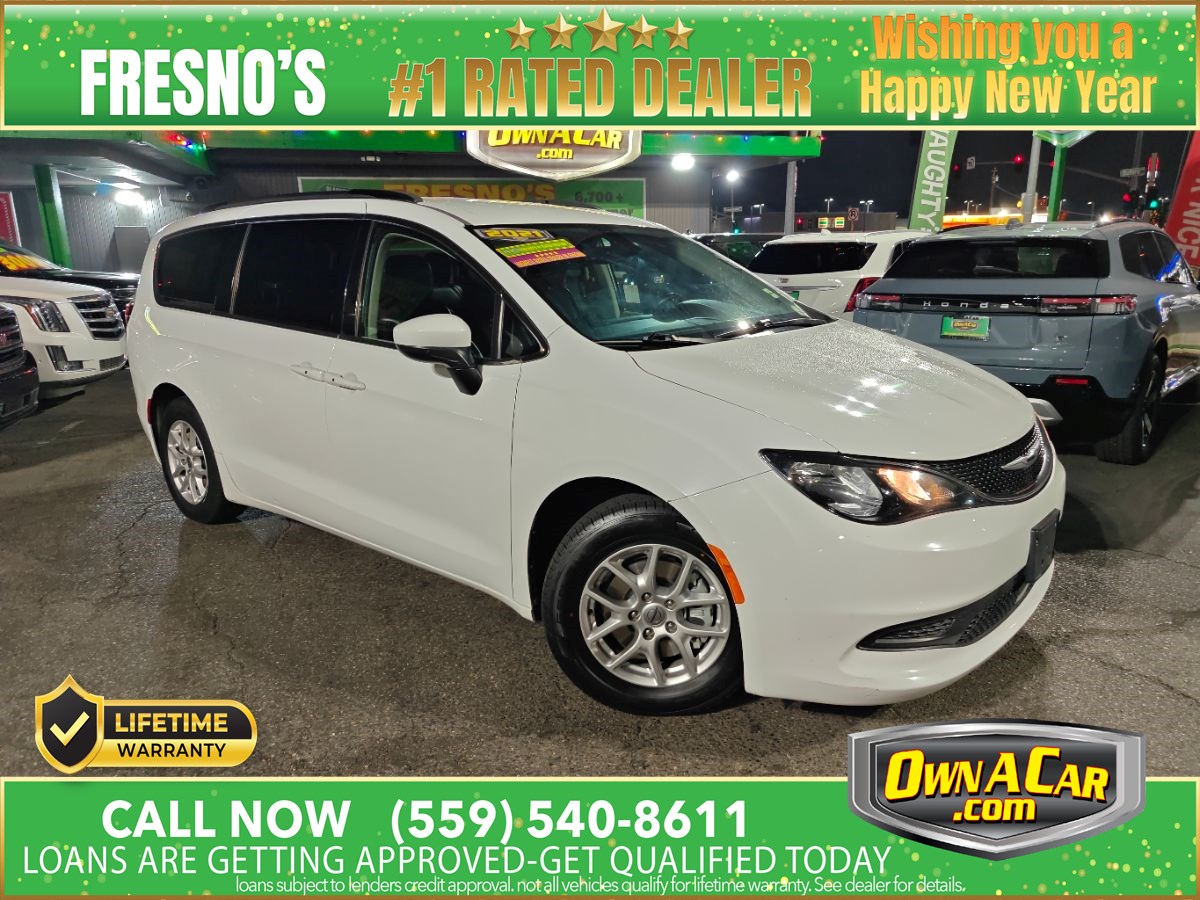 2021 Chrysler Voyager's photo