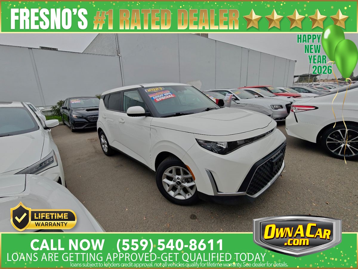 2023 Kia Soul LX's photo